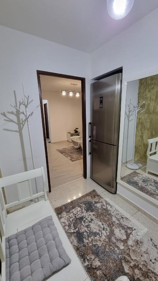 Stone Bridge Apartment Яссы Экстерьер фото